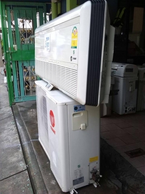 **** แอร์แขวน TRANE 30000 BTU สภาพใหม่ **** **** แอร์แขวน TRANE 30000 BTU สภาพใหม่ ****