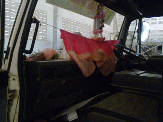 Hino สิงไฮเทค FD176 เครื่อง195 ยาง825 กะบะยาว 6 เมตร เบรคทิฟฟี่ กะจกไฟฟ้า มาลัยเพาเวอร แอร์เย็น Hino สิงไฮเทค FD176 เครื่อง195 ยาง825 กะบะยาว 6 เมตร เบรคทิฟฟี่ กะจกไฟฟ้า มาลัยเพาเวอร แอร์เย็น