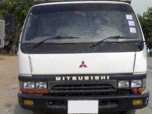 รถบรรทุก 6 ล้อ ยี่ห้อ MITSUBISHI รุ่น CANTER 122 แรงม้า ติดต่อเจ้าของโดยตรง คุณพยนต์  โทร.089-437-3445