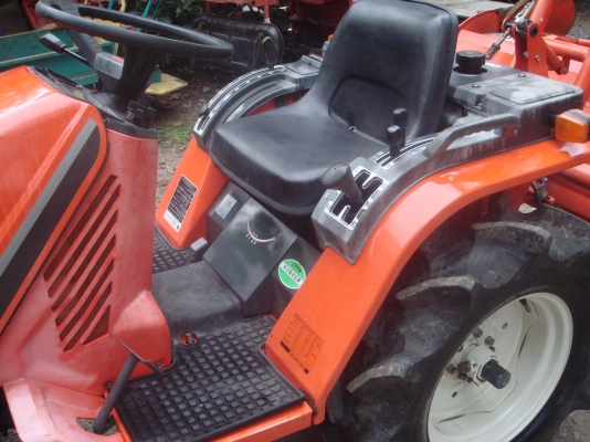 รถพรวนดิน