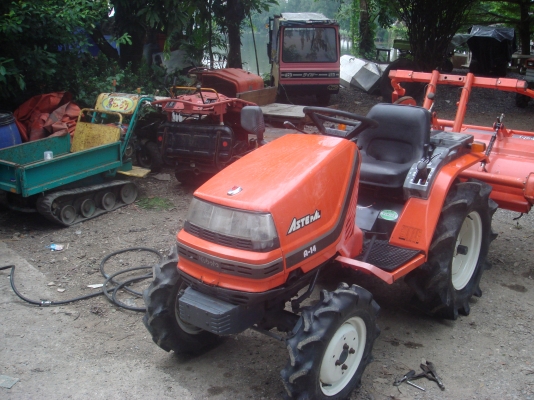 รถพรวนดิน