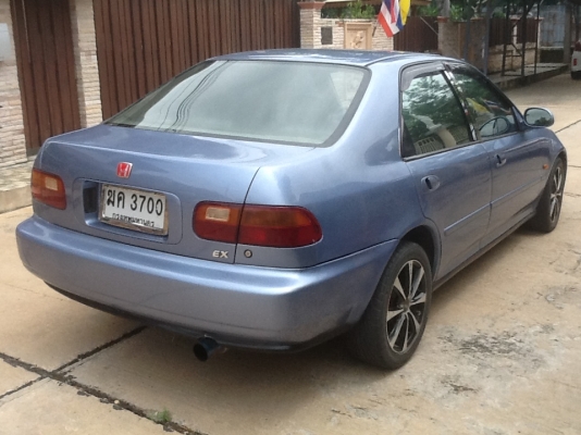 ค.VTECหัวฉีด16V รถบ้านสวยเดิมบางดีพร้อมใช้ เซฟLPG23กม/ล cd MP3 max15 คอนโซลตัวนอก ทุกระบบการขับขี่ดี