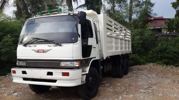 รถบรรทุก10ล้อราคาถูก เพียง1.35ล้าน!!!