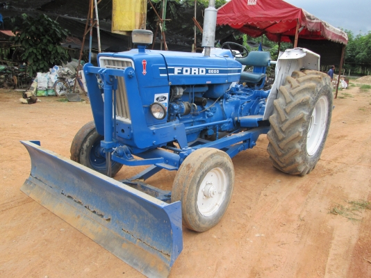 ขาย รถไถ   ford   77  T1   พร้อมใช้งาน