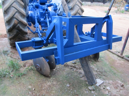 ขาย รถไถ   ford   77  T1   พร้อมใช้งาน