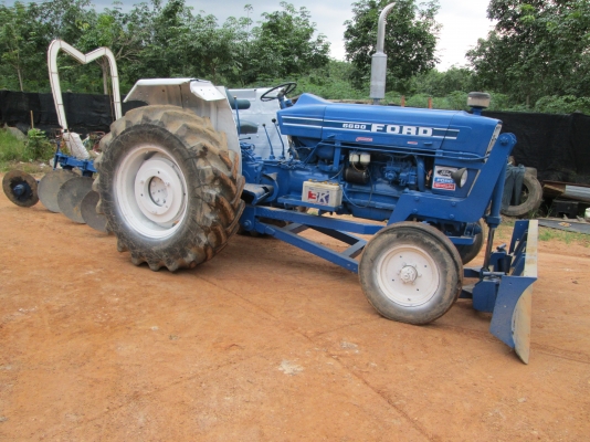 ขาย รถไถ   ford   77  T1   พร้อมใช้งาน