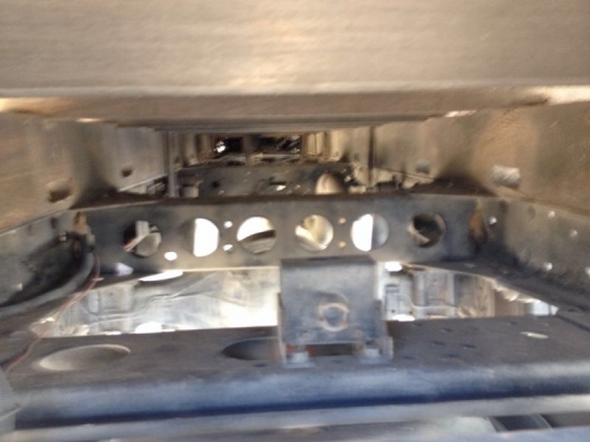 รถอีซูซุ 6 ล้อ รั่ว NPR 130 แรงม้า ปี 48 สนใจติดต่อ 081 - 6079515 รถอีซูซุ 6 ล้อ รั่ว NPR 130 แรงม้า ปี 48 สนใจติดต่อ 081 - 6079515