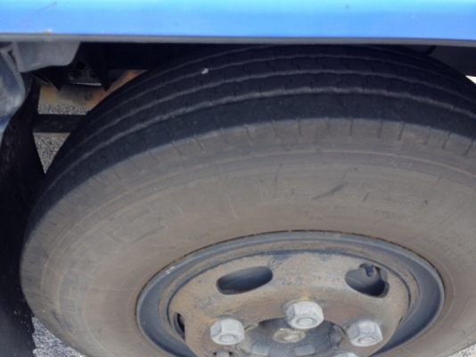 รถอีซูซุ 6 ล้อ รั่ว NPR 130 แรงม้า ปี 48 สนใจติดต่อ 081 - 6079515 รถอีซูซุ 6 ล้อ รั่ว NPR 130 แรงม้า ปี 48 สนใจติดต่อ 081 - 6079515