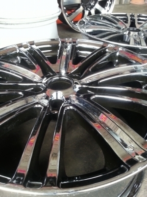 แม็กขอบ 18 5รู114 มี 1คู่ ราคา 2,700บาท