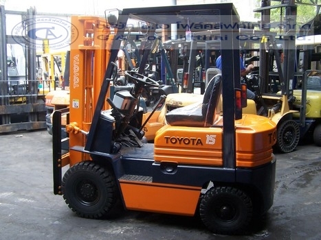 ขายรถ โฟล์คลิฟท์ TOYOTA รุ่น 5-FD15