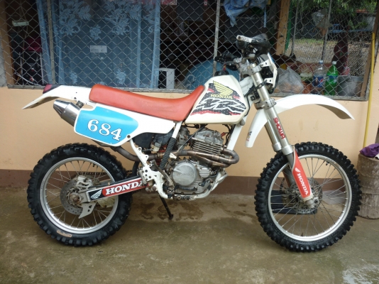 Honda xr250r แรงๆ Honda xr250r แรงๆ