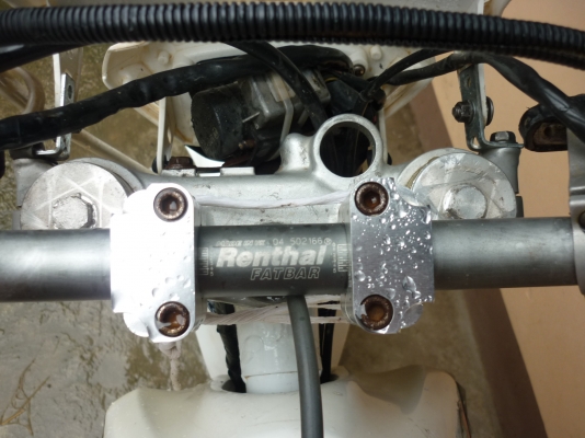 Honda xr250r แรงๆ Honda xr250r แรงๆ