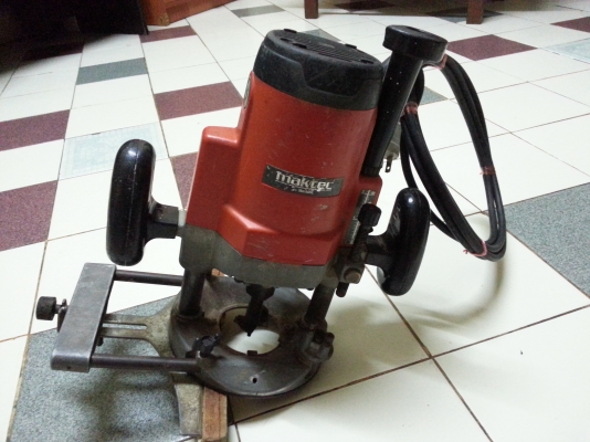 ขายเราเตอร์เจาะตกแต่งลายไม้ทำงานได้หลากหลายสภาพสวยๆครับ ขายเราเตอร์เจาะตกแต่งลายไม้ทำงานได้หลากหลายสภาพสวยๆครับ