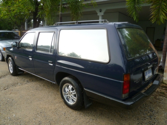 นิสสันแวน  รถครอบครัว เลขทะเบียนสวย