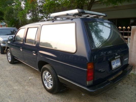 นิสสันแวน  รถครอบครัว เลขทะเบียนสวย