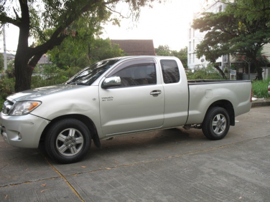 VIGO 08  2.7 LPG  ไม่เคยชนหนัก มีเบียดตามรูป