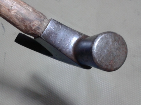 ค้อนหงอน Germany