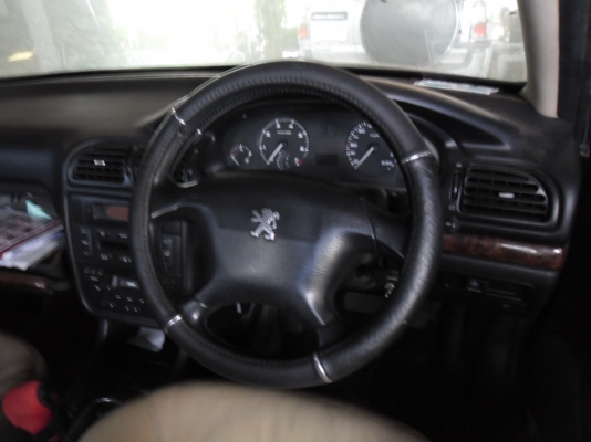 ขายรถเก๋ง เปอร์โย 406 รุ่น V2 VIP สวยเดิมๆไม่ค่อยได้ใช้ติดแก็ส LPG หัวฉีดสภาพพร้อมใช้