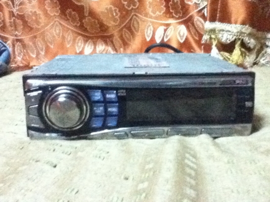 ขายวิทยุMP3  Alpine รุ่น CDE-9852 ใช้ได้ปกติขายถูกๆๆ 1500.-