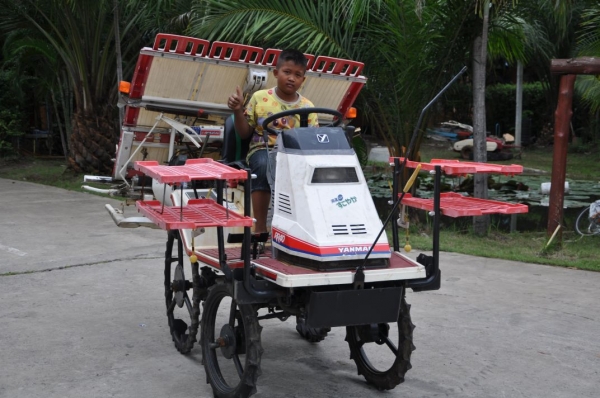 ขายรถดำนา YANMAR RR40 สภาพสวยเดิมจากญี่ปุ่นยังไม่เคยใช้ในไทย 55,000 เท่านั้น!!