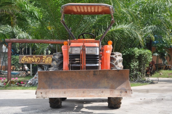 ขายรถไถราคาถูก KUBOTA L3408 ขับ4ล้อ สภาพสวยเดิม หาอยู่รับรองไม่ผิดหวัง 240,000 บาท