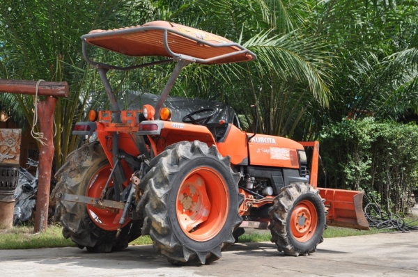 ขายรถไถราคาถูก KUBOTA L3408 ขับ4ล้อ สภาพสวยเดิม หาอยู่รับรองไม่ผิดหวัง 240,000 บาท