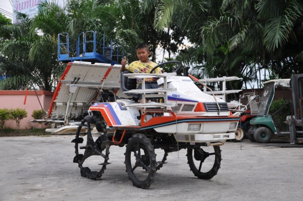 ขายรถดำนาราคาถูก KUBOTA S1-500 5แถวสภาพสวยเดิมจากญี่ปุ่นยังไม่เคยใช้ในไทย 85,000เท่านั้น!!