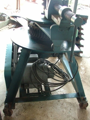 ขายเครื่องดัดท่อไอเสียสภาพ 95 \% ด่วนมาก 60000 หรือต่อรองได้นิดหน่อย