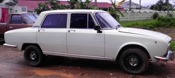 ขอขายรถ Alfa romeoAlfa romeo berrina 1750