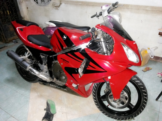 ขาย CBR400rr ด่วน ต้องการใช้เงิน  อินวอย ลดให้ได้แต่ขอให้เอาจิงอย่าแล้วไม่มา