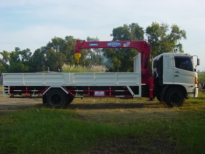 พวกฝากขาย รถเฮี๊ยบ 6 ล้อ 5 ตัน 7.2 เมตร จำนวน 4 คัน (รูปแทน) พวกฝากขาย รถเฮี๊ยบ 6 ล้อ 5 ตัน 7.2 เมตร จำนวน 4 คัน (รูปแทน)