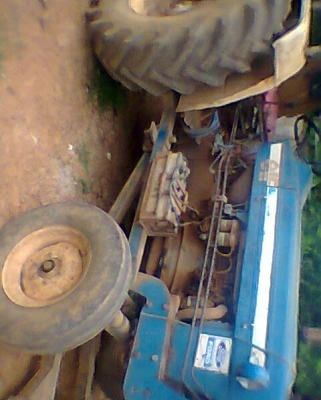 FORD77 T3เสื้อเรียบ ผานดัน หาง3 เล่มทะเบียนพร้อมโอน