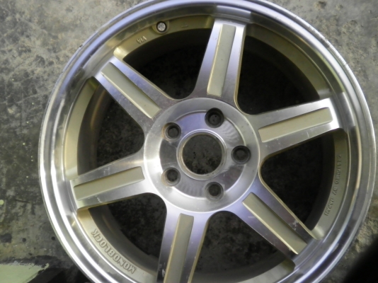 แม็ก18ถูกๆ5รู114.3 ไม่ดุ้ง 1ชุด