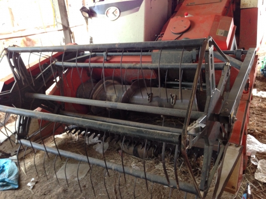 ขายรถเกี่ยวข้าว KUBOTA DC68G พร้อมเทนเลอร์ ขายรถเกี่ยวข้าว KUBOTA DC68G พร้อมเทนเลอร์