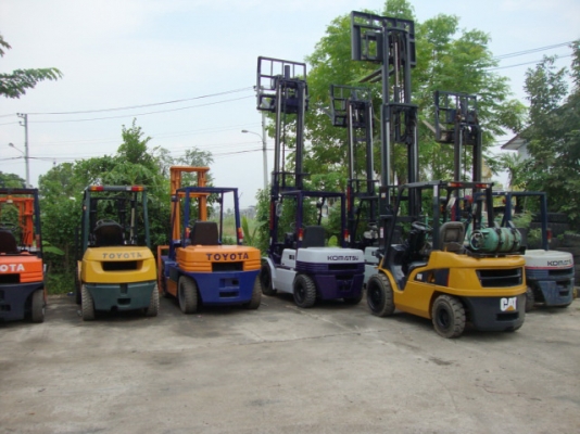 ขายด่วน !!! รถโฟล์คลิฟท์ KOMATSU FD30-11 (รถสภาพพร้อมใช้ รับประกัน ) เครื่องยนต์ดีเซล 4D95 เสา 4 เมตร เกียร์ธรรมดา งา 1,070 มม. ยางลม **** สนใจเข้ามาดูรถก่อนได้ ราคาคุยกันได้ ***** ขายด่วน !!! รถโฟล์คลิฟท์ KOMATSU FD30-11 (รถสภาพพร้อมใช้ รับประกัน ) เครื่องยนต์ดีเซล 4D95 เสา 4 เมตร เกียร์ธรรมดา งา 1,070 มม. ยางลม **** สนใจเข้ามาดูรถก่อนได้ ราคาคุยกันได้ *****