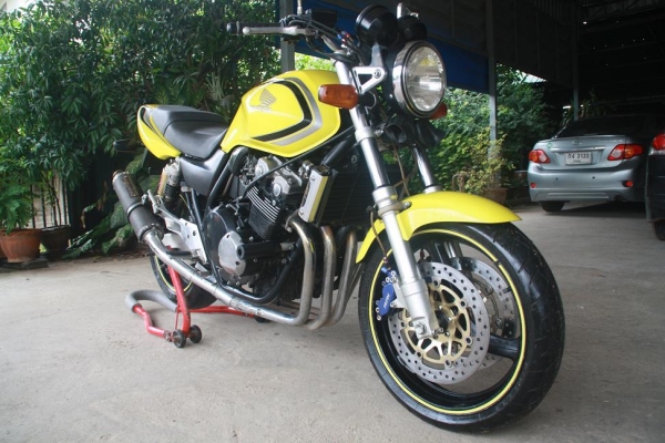 ขาย CB 400 เทค 1 สรรพสามิตแท้ ท่อ PERFORMANCE เสียงมัน สีเใหม่เจ็บจิ๊ด 94000