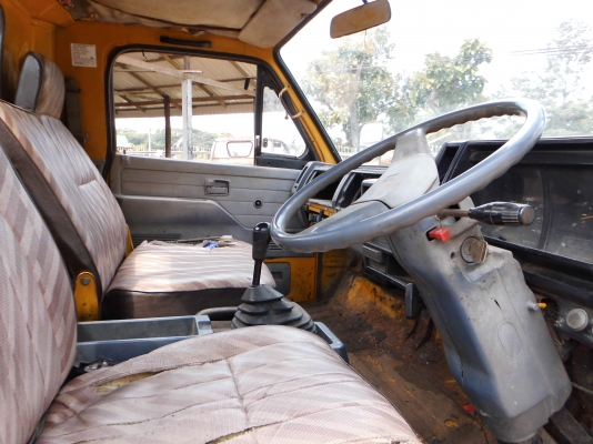 ขายรถ 6ล้อ NPR 115