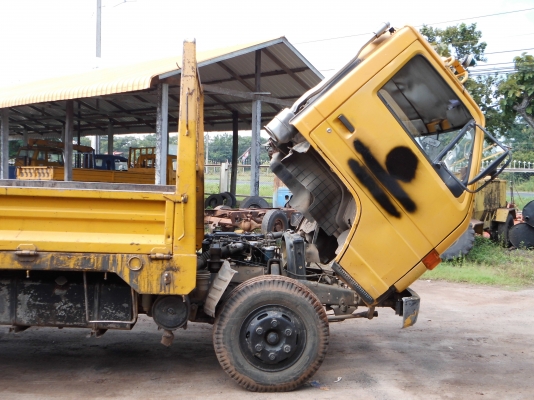 ขายรถ 6ล้อ NPR 115