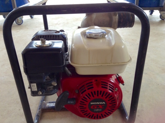 ขายเครื่องสูบน้ำ ยี่ห้อ Honda รุ่น WB30XT