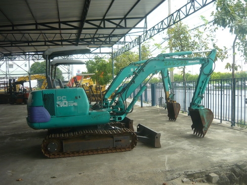 รถขุด Komatsu PC30-7 รถเก่านอก เพิ่งเหยียบถึงไทย สภาพเดิมๆ พร้อมใช้งาน