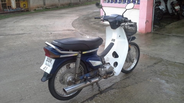 ดรีมคุรุสภา3คัน3สีทะเบียนโอนเดิมๆราคา9800/12500/12800บาท