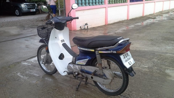 ดรีมคุรุสภา3คัน3สีทะเบียนโอนเดิมๆราคา9800/12500/12800บาท