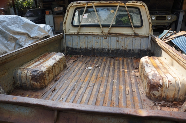 กระบะเหลือง ราคา 45,000 บาท เครื่องเดิมภาษีขาดปี 57 รถอยู่สมุทรสาครเครื่องดีสตาร์ติดง่าย