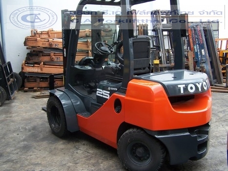 ขาย รถโฟล์คลิฟท์ TOYOTA รุ่น 8FD25