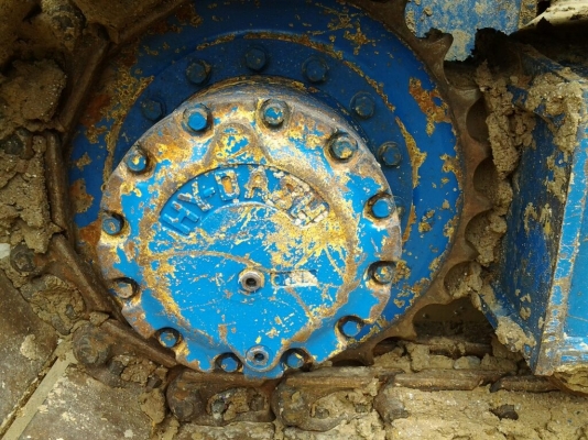 ขายตัวเดิน komatsu รุ่น 5 ตัวเดินใหญ่  1 คู่