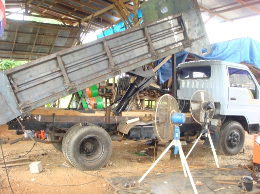 ขายรถบรรทุกมือสอง