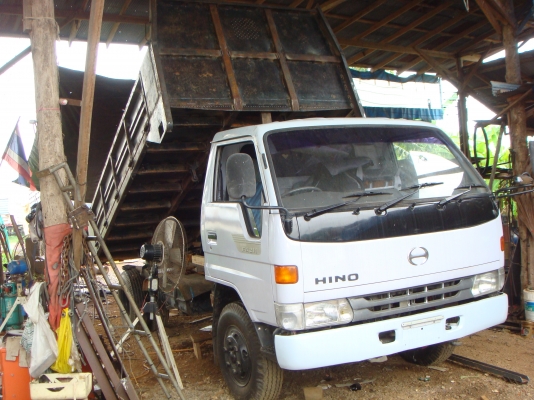 ขายรถบรรทุกมือสอง