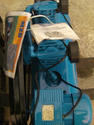 ปั้มลมนำเข้า100ลิตร230v3HPของใหม่รุ่นปั้มลมไวราคาแนะนำ19,500บาท ปั้มลมนำเข้า100ลิตร230v3HPของใหม่รุ่นปั้มลมไวราคาแนะนำ19,500บาท