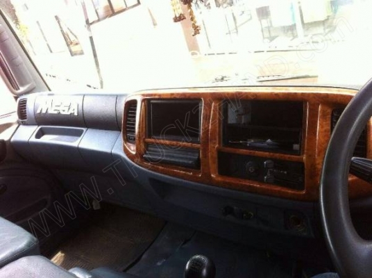 รถบรรทุก 10 ล้อ  ยี่ห้อ HINO MEGA FL 220 แรงม้า