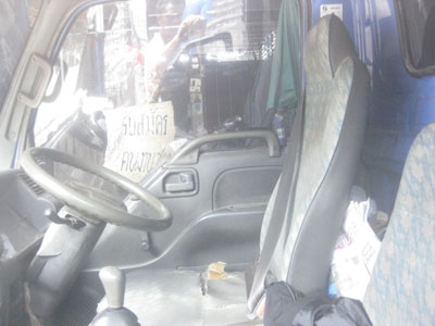 ขายหกล้อ NKR 130 ปี 43 กระบะคาร์โก คอกแป๊บ โทร 088-4501277 ขายหกล้อ NKR 130 ปี 43 กระบะคาร์โก คอกแป๊บ โทร 088-4501277